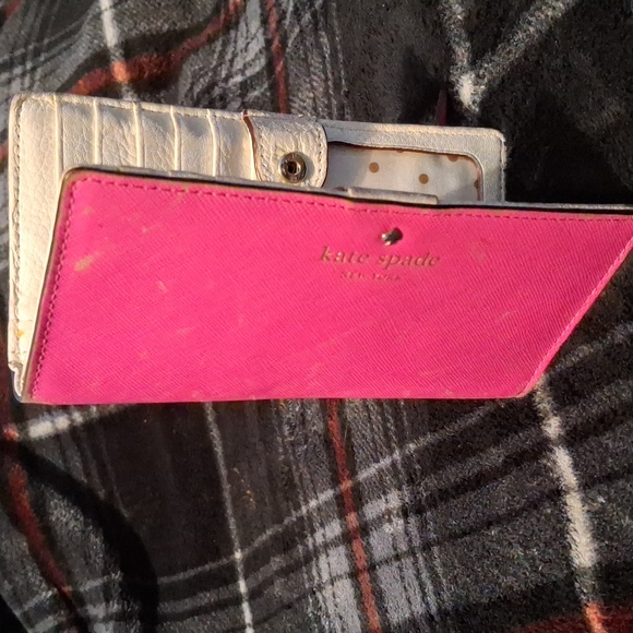 Kate spade wallet - Picture 2 of 12